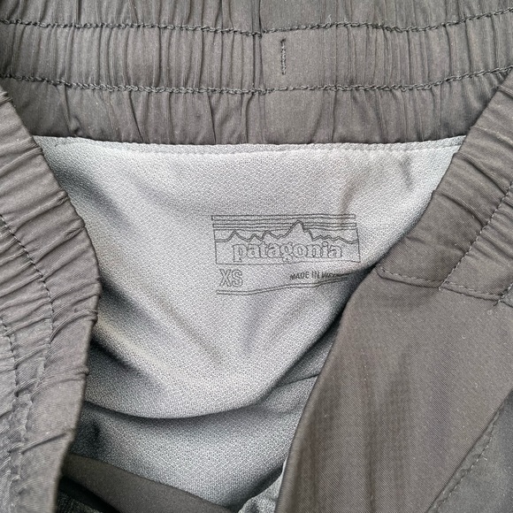 Patagonia shorts - Picture 2 of 2